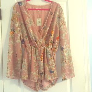 *NWT* Gorgeous Floral Romper